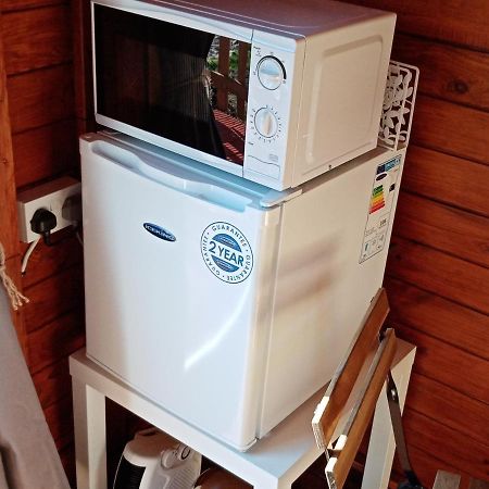 ホテル Wee Hoose Glamping 3 Kinbrace エクステリア 写真